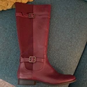 Brand newDark red leather boot size 9M